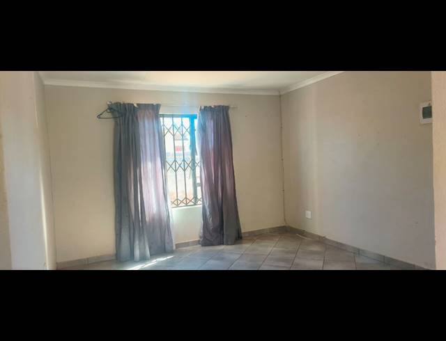 3 BEDROOM HOUSE FOR SALE IN WILFORDON